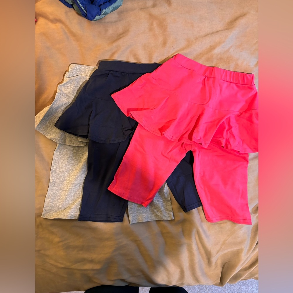 New 3 pairs of knee length leggings with skirt/tutu
